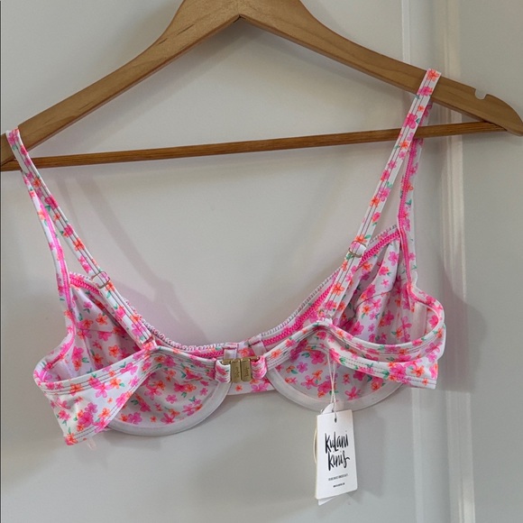Kulani Kinis Flamingo Flora Bikini Top - Picture 5 of 8